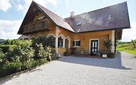 Weingut - Ferienhaus Sonja Rohrbacher