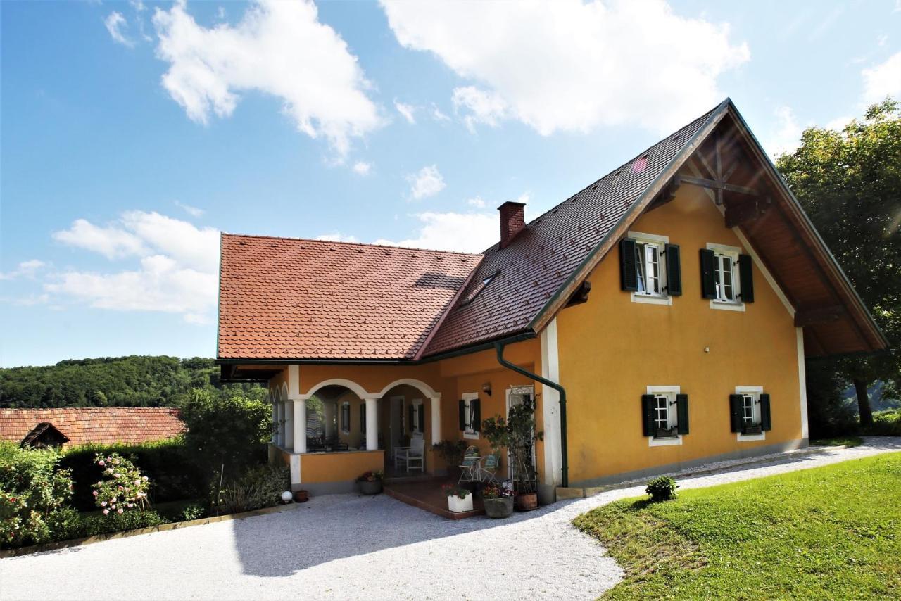 Weingut - Ferienhaus Sonja Rohrbacher Gamlitz Exterior foto