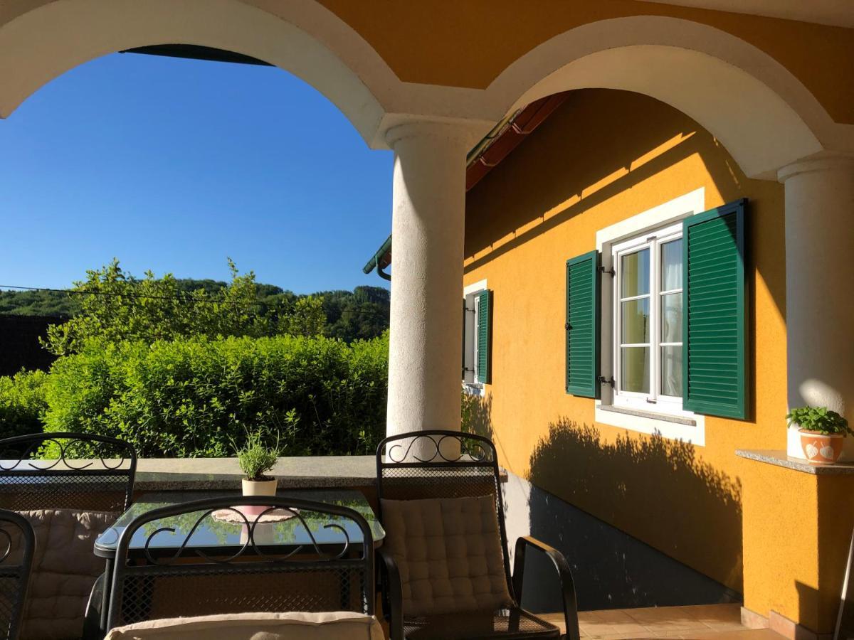 Weingut - Ferienhaus Sonja Rohrbacher Gamlitz Exterior foto